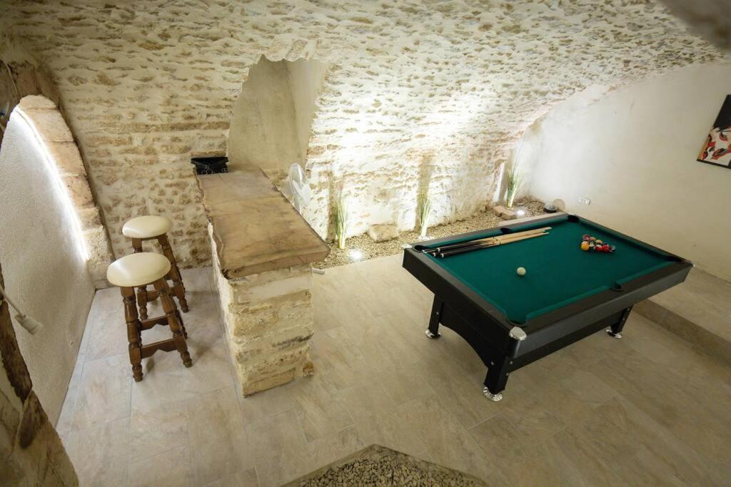 Le Speakeasy - Maison Avec Billard Осер Экстерьер фото